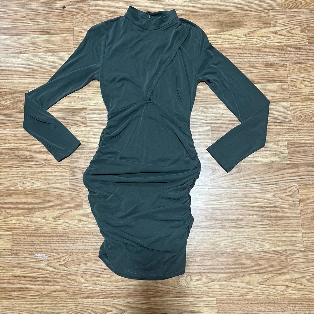 New papaya olive green ruched dress medium